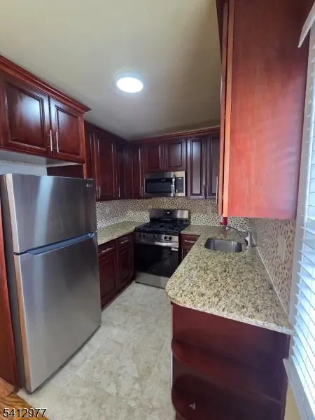 5 Bay Ave #2, Bloomfield Twp., NJ 07003