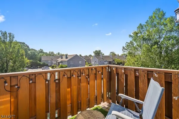 9207 Tamarron Dr, Plainsboro Twp., NJ 08536