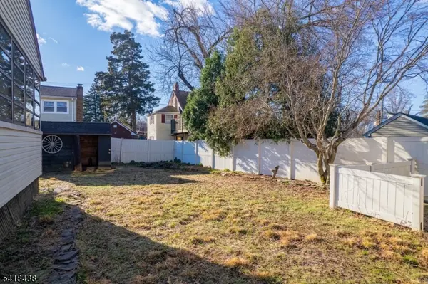 2240 Murray Ave, South Plainfield Boro, NJ 07080