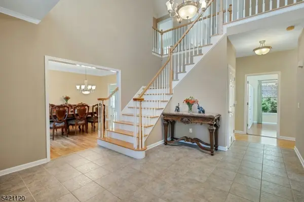 63 Twin Oaks Rd, Bridgewater Twp., NJ 08807