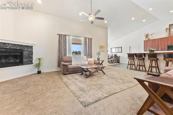 1087 S Greenway DR, Pueblo West, CO 81007