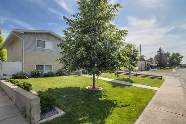 2235 23 AVE, Coaldale, AB T1M1H4