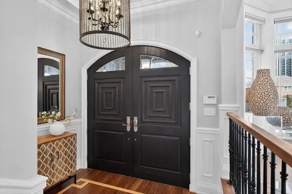 59 Burndale AVE, Toronto C07, ON M2N 1S6