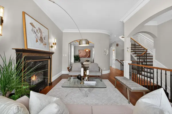 59 Burndale AVE, Toronto C07, ON M2N 1S6