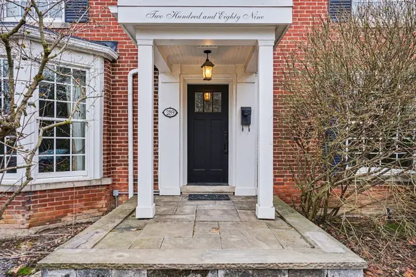 289 Glengrove AVE, Toronto C04, ON M5N 1W3