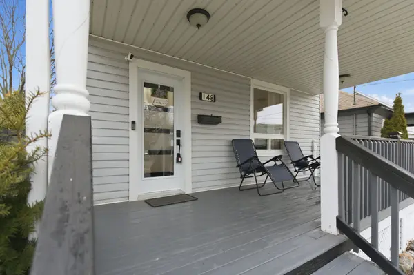 148 Conant ST, Oshawa, ON L1H 3R8