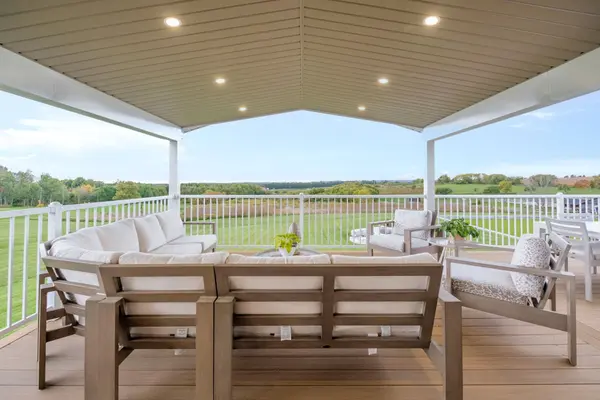 6346 Clemens RD, Clarington, ON L1C 5R3