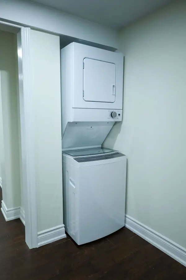 704 Oshawa BLVD N #Basement, Oshawa, ON L1G 5V3