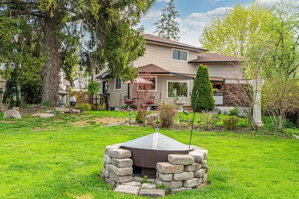 5090 Baldwin ST S, Whitby, ON L1M 1T3