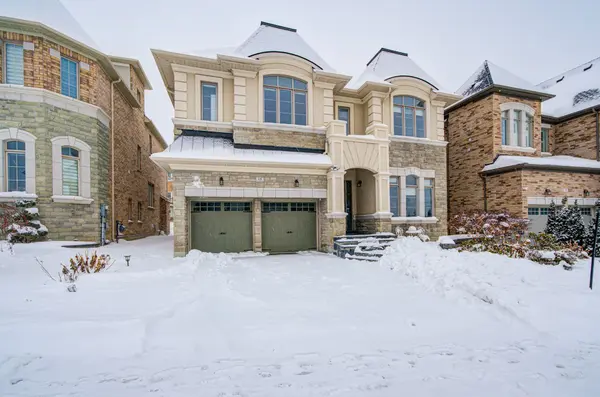 18 Giardina CRES,  Richmond Hill,  ON L4B 0G2