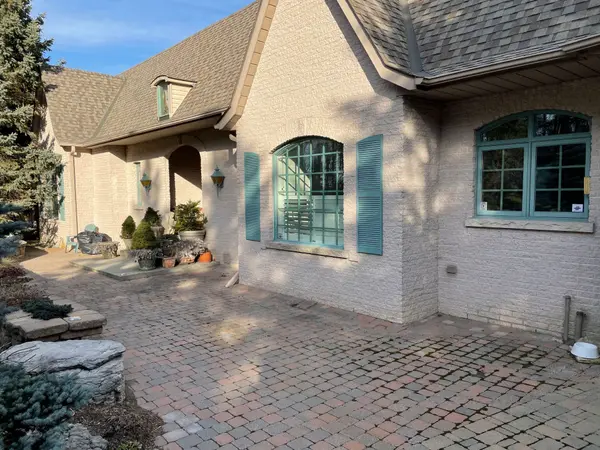 18381 McCowan RD E, East Gwillimbury, ON L0G 1M0