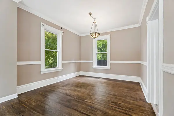 55 Burton AVE, Barrie, ON L4N 2R5