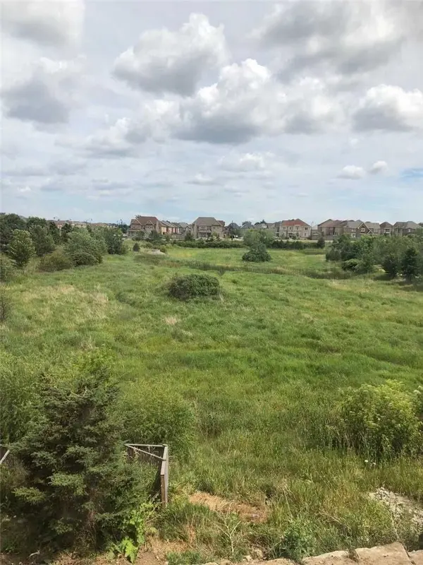 16 Feldspar Gate, Brampton, ON L6X 5R6