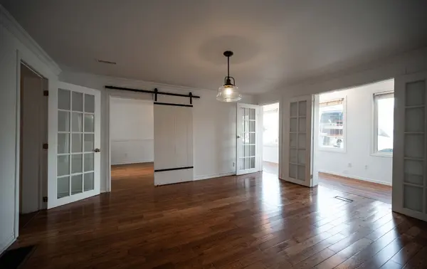 30 Main ST N, Milton, ON L0P 1B0