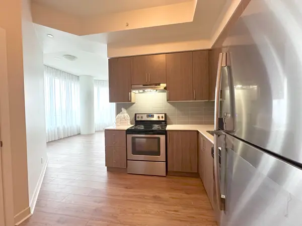 188 Clark BLVD #304, Brampton, ON L6T 0J2