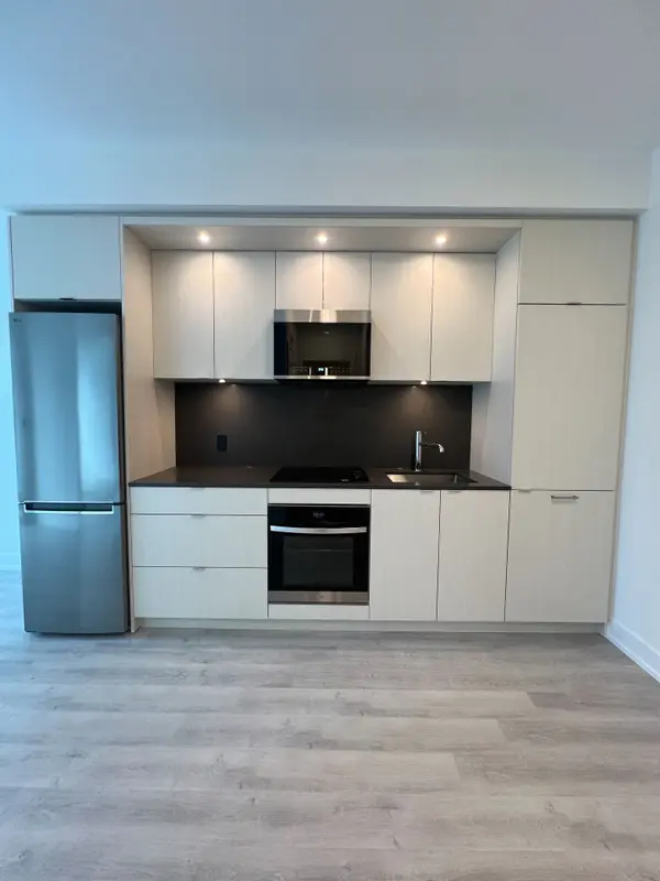 60 Central Park Roadway N/A #1805, Toronto W08, ON M9A 0E6