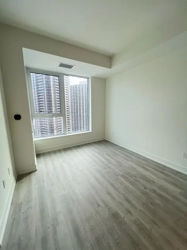 60 Central Park Roadway N/A #1805, Toronto W08, ON M9A 0E6