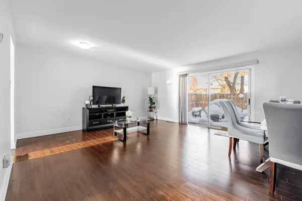 6650 Falconer DR #19, Mississauga, ON L5N 1B5