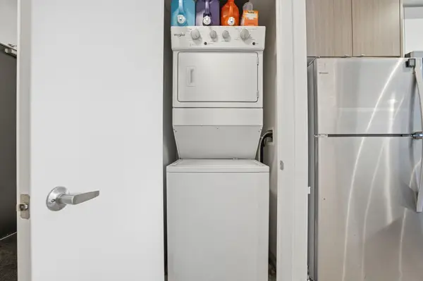 5240 Dundas ST #B418, Burlington, ON L7L 0J6