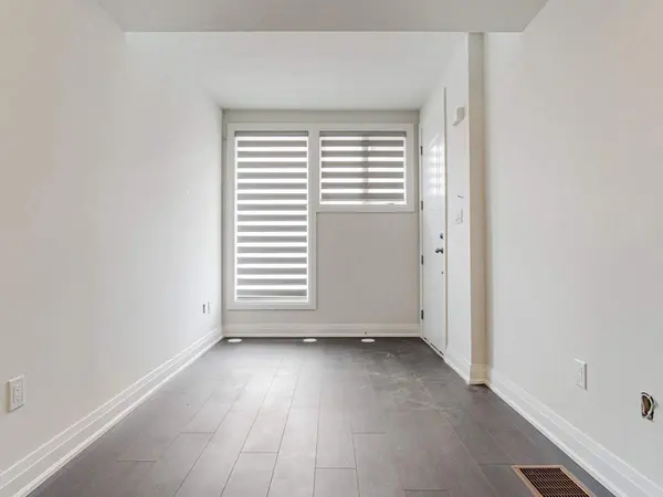 63 Creekbank RD #2, Toronto W04, ON M6L 1C7