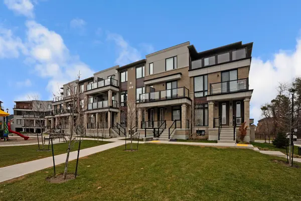 45 Knotsberry CIR #43, Brampton, ON L6Y 6G1