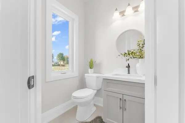 198 Kellogg AVE, Hamilton, ON L0R 1W0