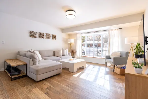 20 Catherine DR, East Ferris, ON P0H 1B0