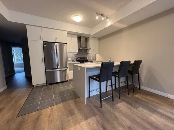 38 Thatcher DR, Guelph, ON N1L 1B3