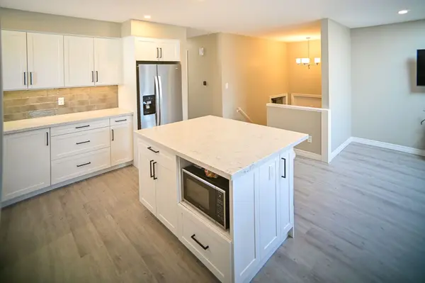 2272 Bentim RD, Strathroy-caradoc, ON N0L 1W0