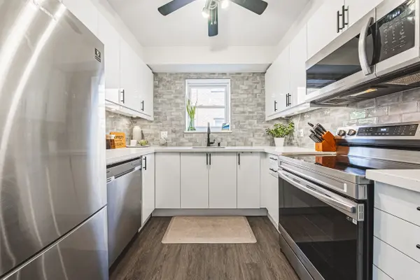 836 Concession ST #208, Hamilton, ON L8V 1E2