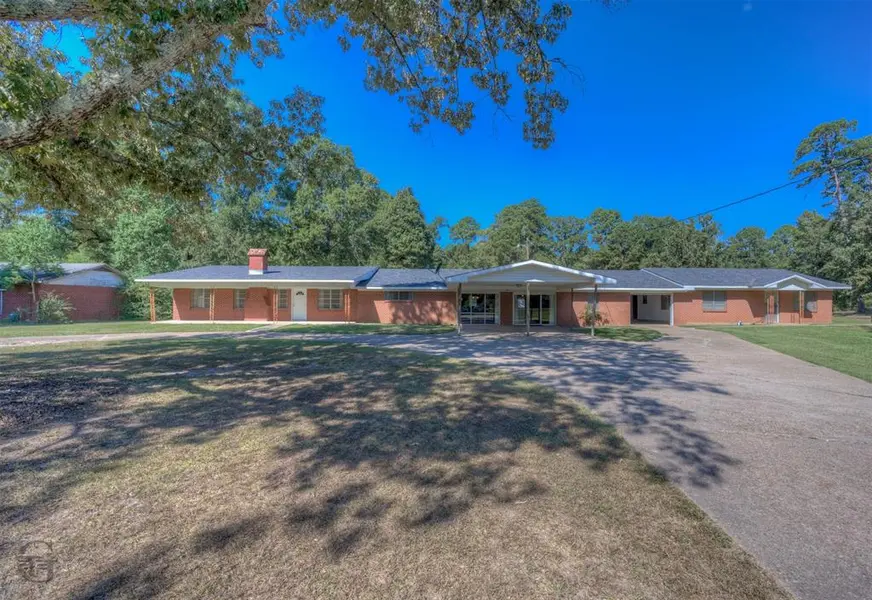 7944 Highway 371, Coushatta, LA 71019