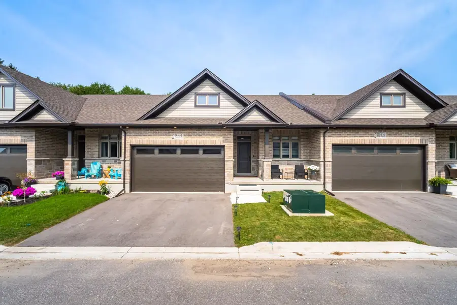 44 Main ST #9, East Zorra-tavistock, ON N0J 1M0