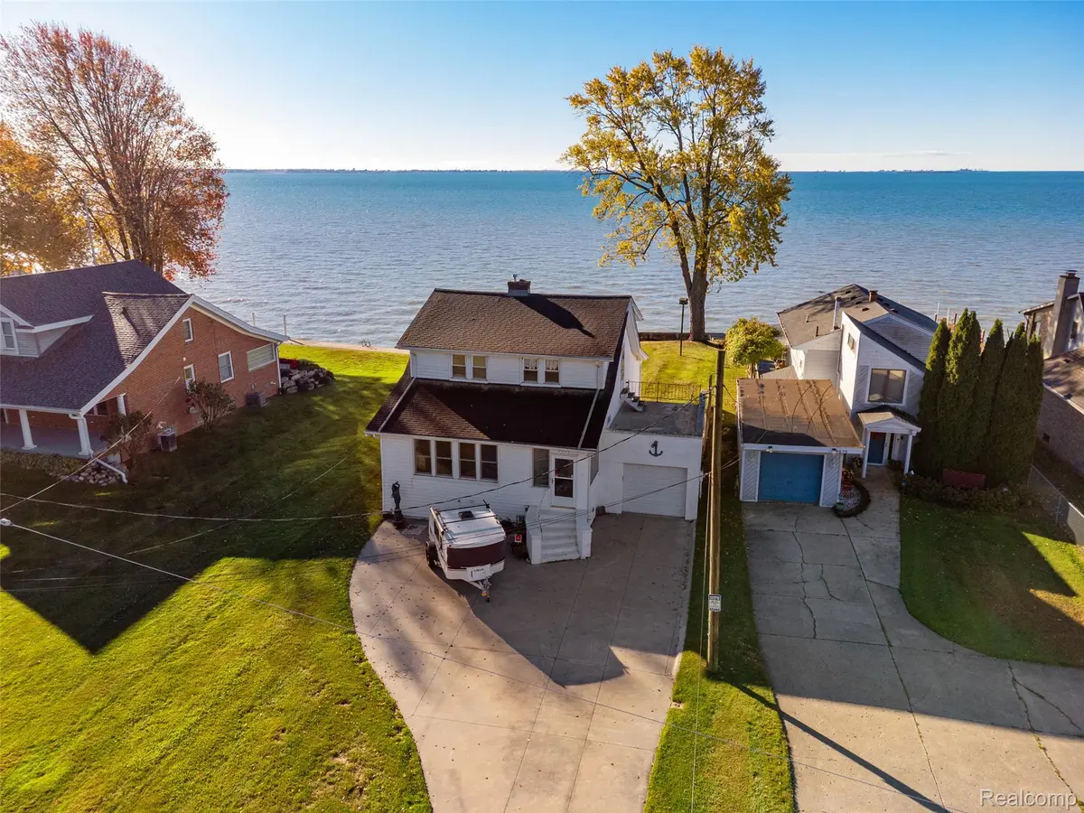 9669 Dixie HWY, Ira Township, MI 48023