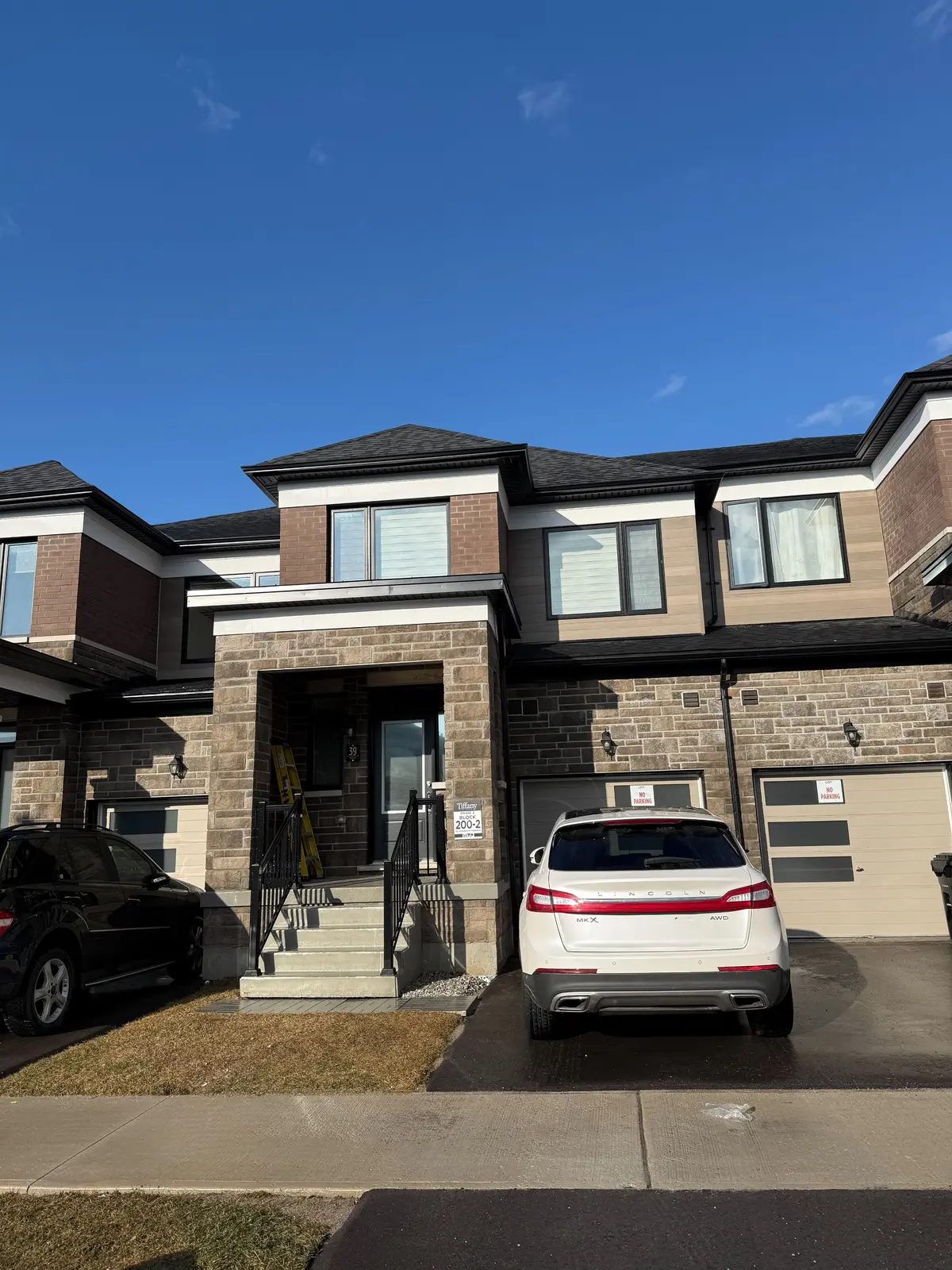 39 Tamworth TER, Barrie, ON L9S 2Z8