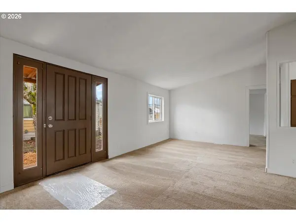 9874 GOLF CLUB RD #82, Stayton, OR 97383