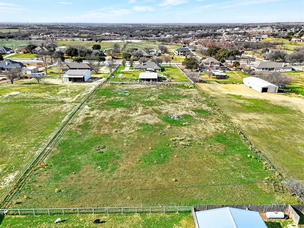 13616 Bates Aston Road, Haslet, TX 76052