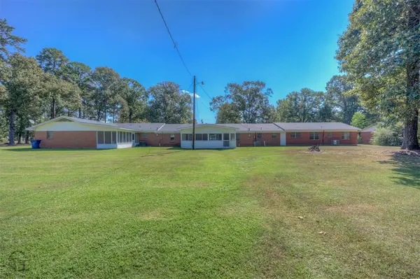 7944 Highway 371, Coushatta, LA 71019