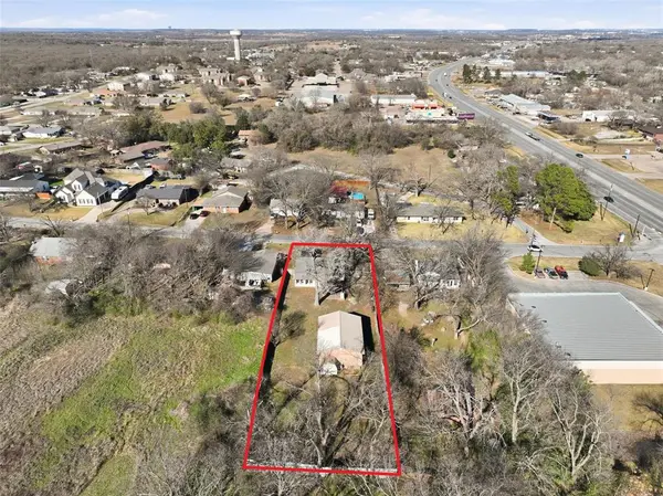 216 4th Street, Joshua, TX 76058