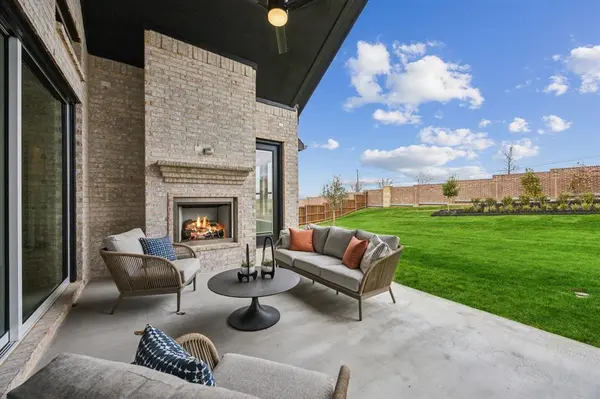 401 Big Sky Circle, Northlake, TX 76226