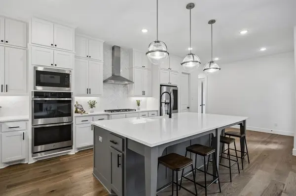 1525 Bluestem Drive, Aubrey, TX 76227