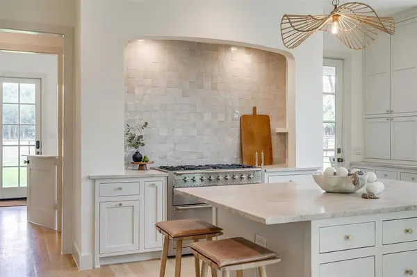 8632 S FM 1187, Fort Worth, TX 76126