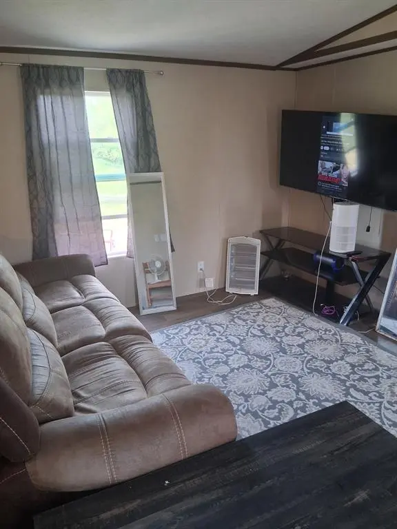 2332 County Road 1455, Mount Pleasant, TX 75455