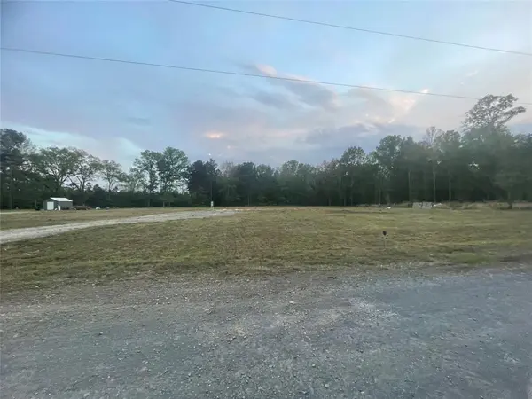 1333 W Hollow Oak Lane, Shreveport, LA 71107