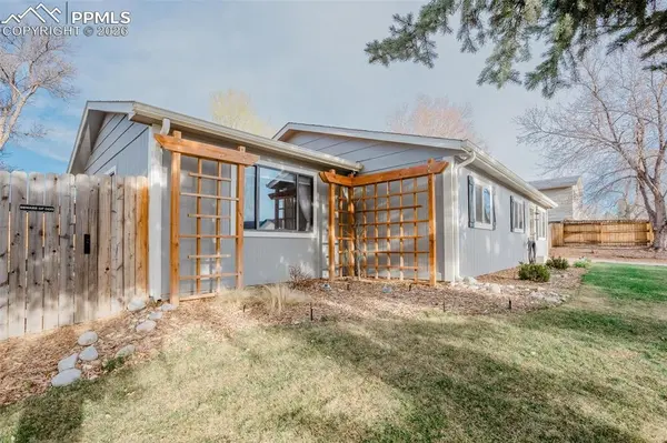 2010 Shawnee DR, Colorado Springs, CO 80915