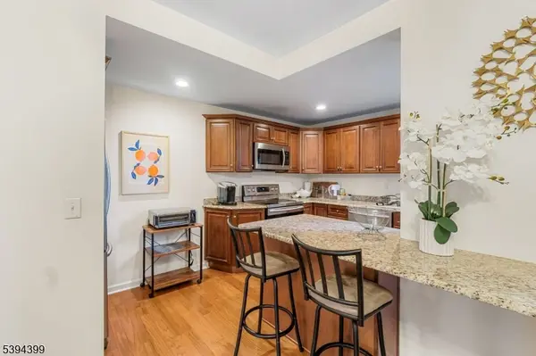 50 Glenwood Ave Unit 505, Jersey City, NJ 07306