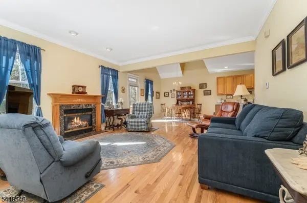 1 Joseph Dr, Raritan Twp., NJ 08822