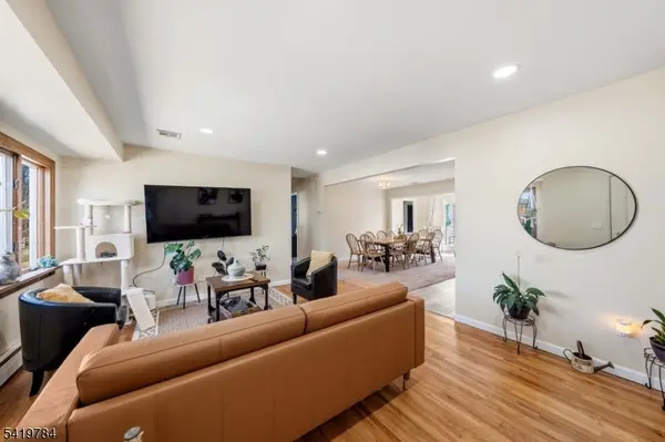 162 Rutherford Ave, Woodbridge Twp., NJ 07095