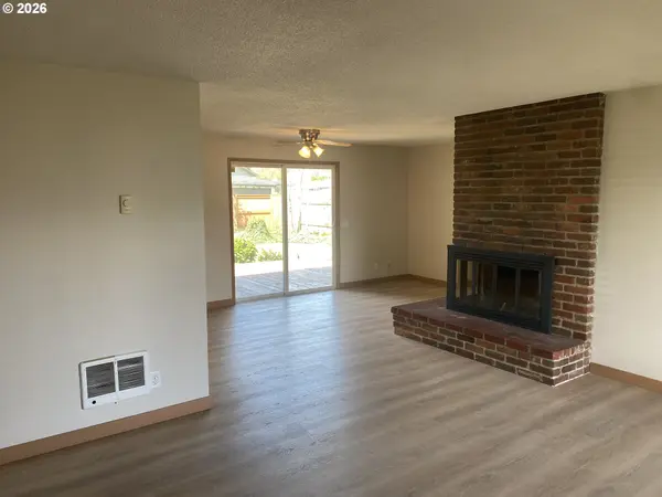 4130 SCENIC DR, Eugene, OR 97404