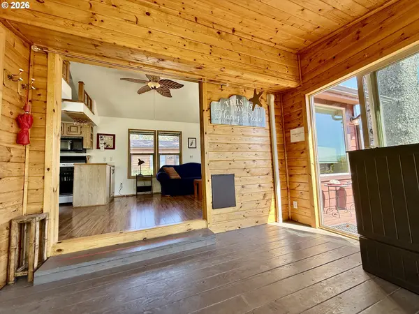 19921 WHALESHEAD RD #U1, Brookings, OR 97415