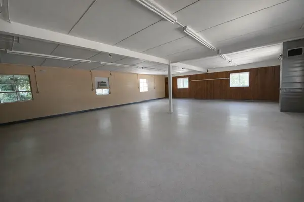 806 Orchard ST, Dowagiac City, MI 49047